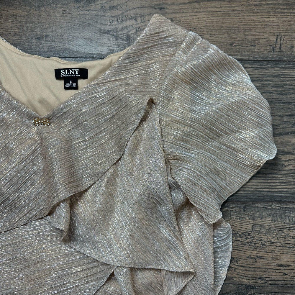 SLNY Shimmering Champagne Top